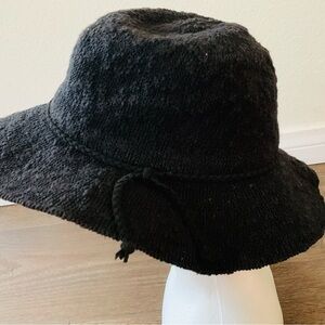 Kendall & Kylie hat